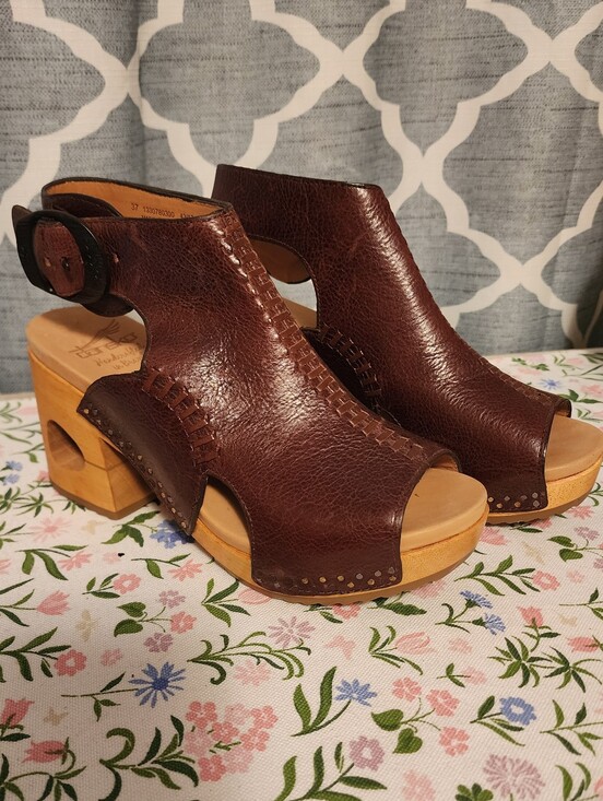 Dansco Shoes - Dansco Olinda Octavia Women's Brown Leather Open-Toe Wood Platform Sandals